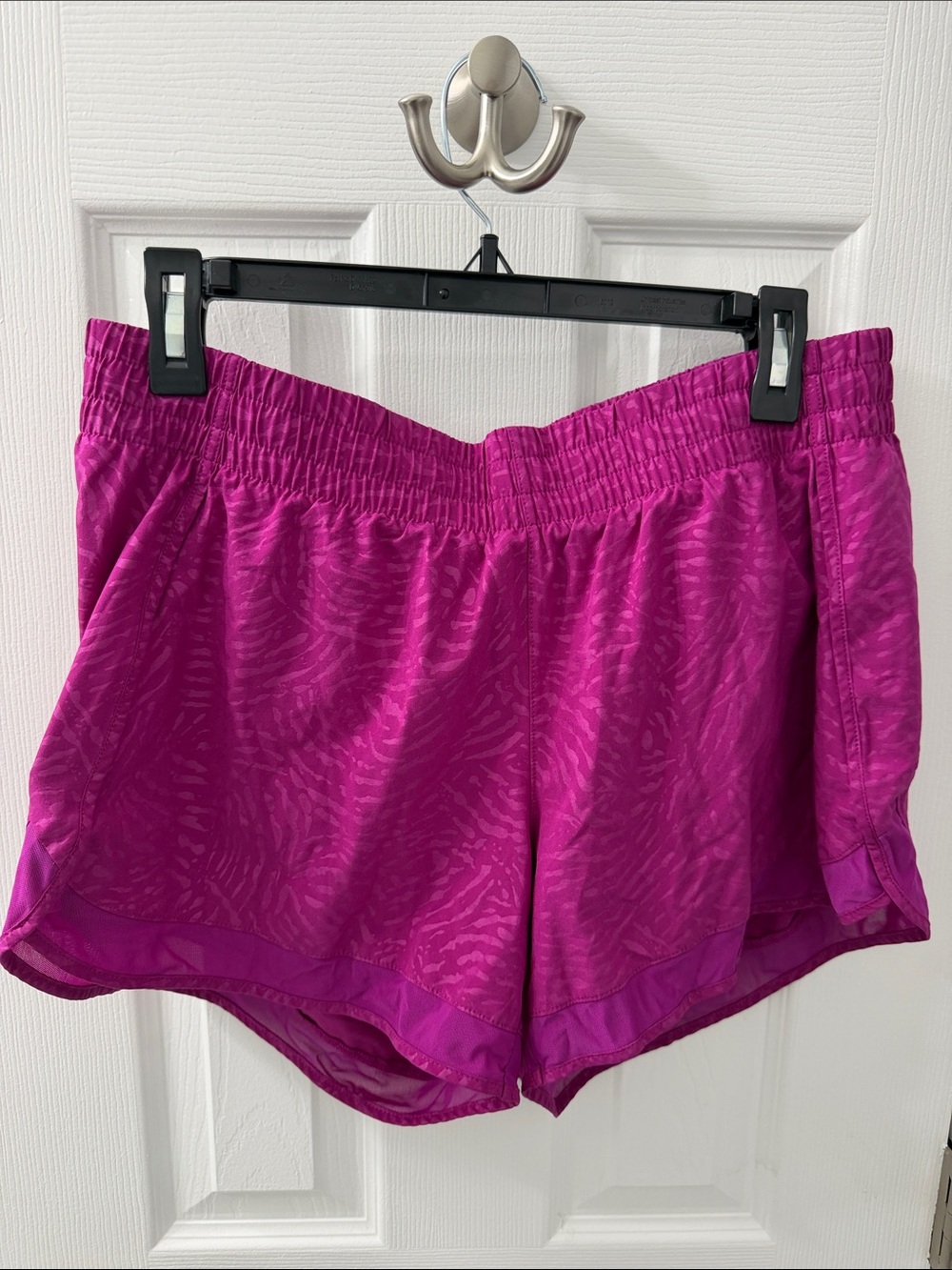 Athleta Printed Racer Run Shorts in Magenta - Lightweight Performance